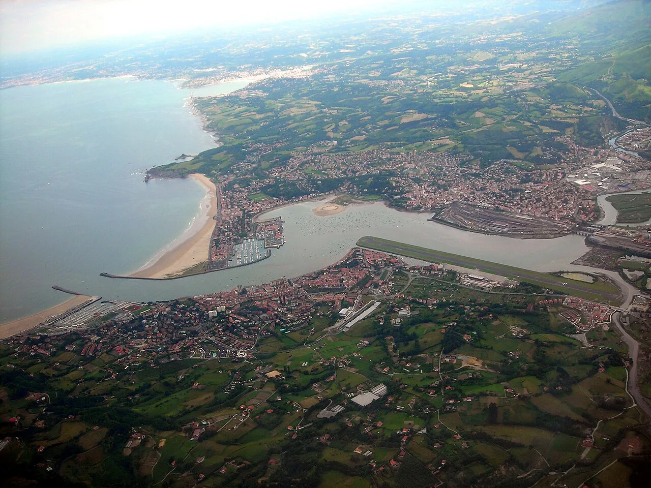 L'embouchure de la Bidassoa, à la frontière d'Hendaye